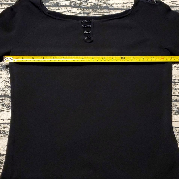 Top Medium Black - Picture 7 of 8